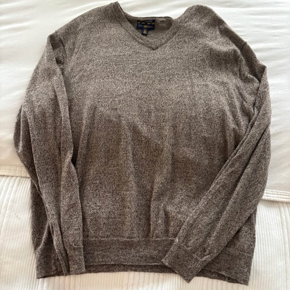 Club Room Men's V-Neck Sweater -Italian spun Yarn